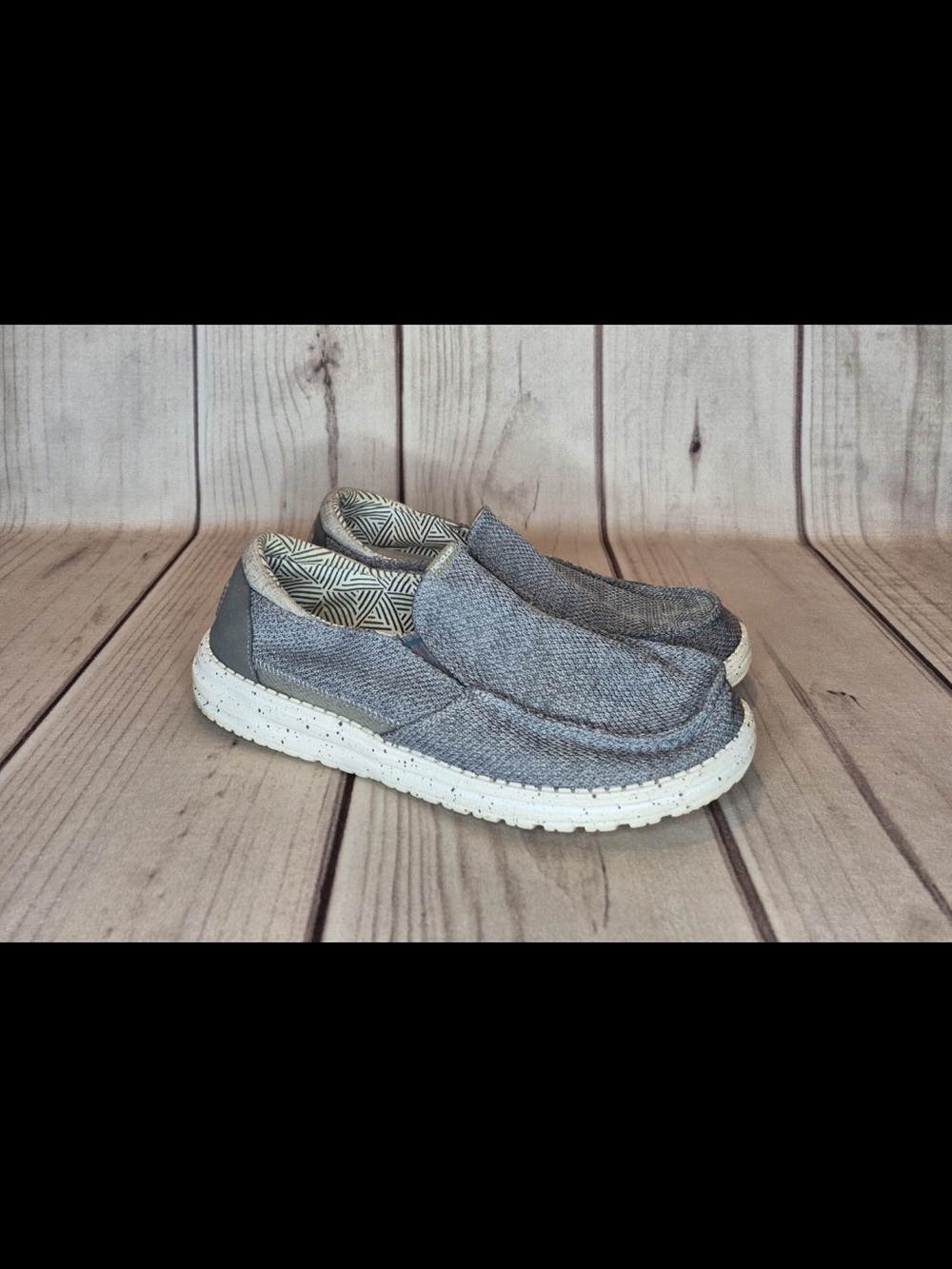 Hey Dude Men's Size 9 Thad Sox Sharkskin Causal Slip On Shoes